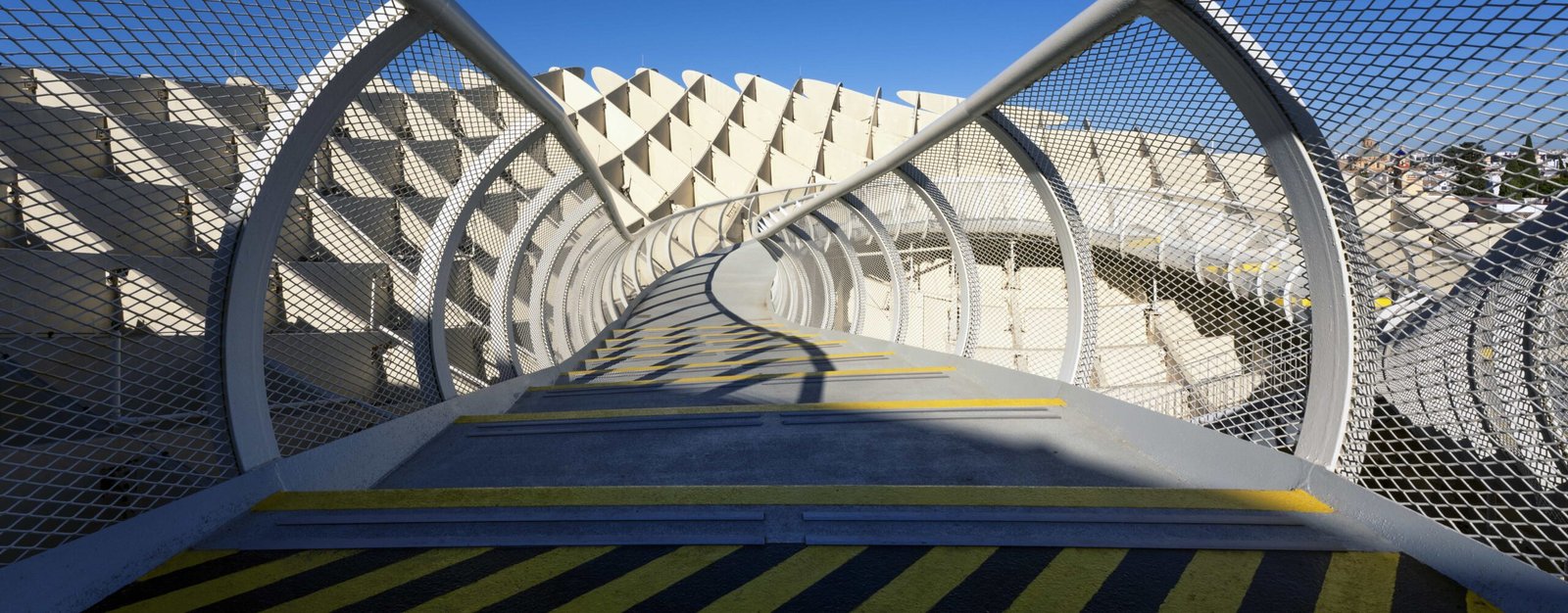 Tekla Structures 3D steel model created for high-precision steel detailing